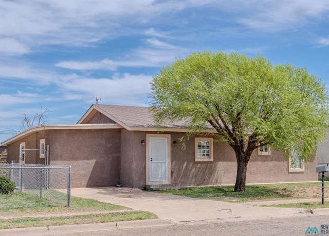 Property at 917 Hondo St, Clovis, NM 88101, 4 beds, 2 baths