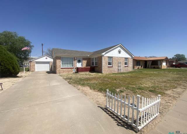 Property at 803 Hermosa Dr, Roswell, NM 88201, 2 beds, 1.5 baths