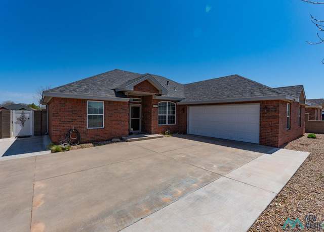 Property at 2217 Boxwood Cir, Portales, NM 88130, 3 beds, 2 baths