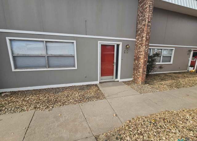 Property at 1400 Fairway #22 Ter, Clovis, NM 88101, 2 beds, 2.5 baths