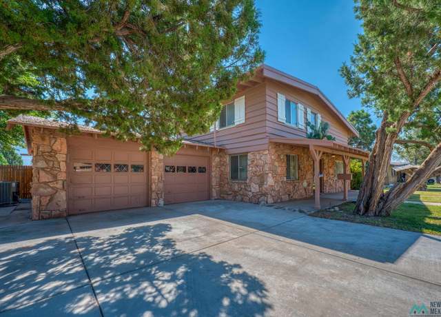 Property at 805 Mason Dr, Roswell, NM 88201, 3 beds, 3 baths