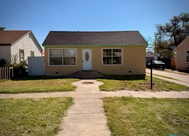 Property at 1729 Ross St, Clovis, NM 88101, 2 beds, 1 bath