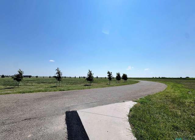 Property at 884 North Dr, Clovis, NM 88101