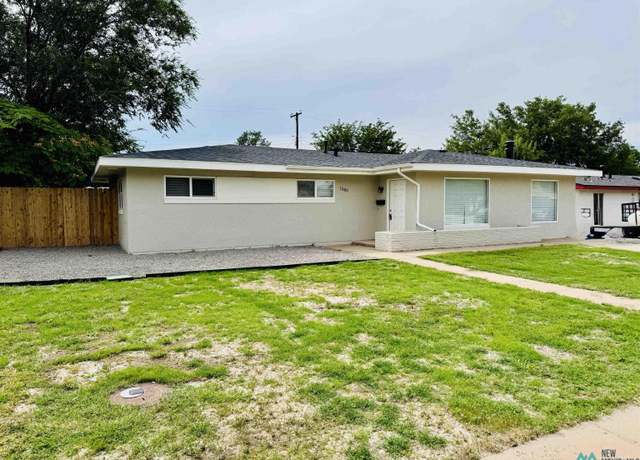 Property at 1300 S Michigan Ave, Roswell, NM 88203, 3 beds, 2 baths