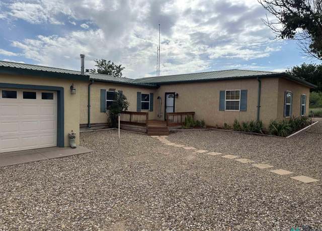 Property at 104 Shawnee Rd, Logan, NM 88426, 3 beds, 2 baths