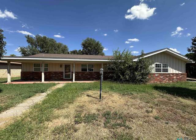 Property at 3501 Brynhurst Ct, Clovis, NM 88101, 3 beds, 2 baths