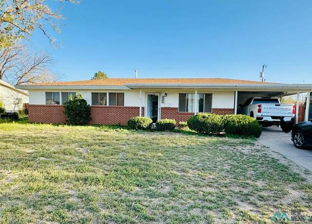 Property at 806 Hervey Dr, Roswell, NM 88203, 3 beds, 2 baths