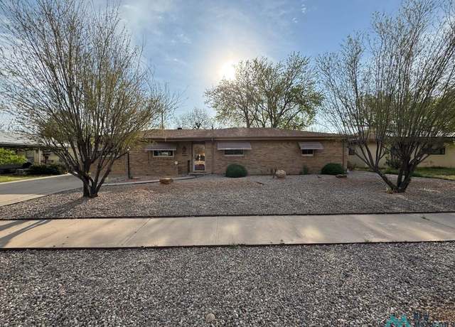 Property at 1511 S Kentucky Ave, Roswell, NM 88203, 3 beds, 2 baths