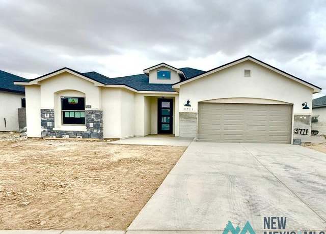 Property at 3711 Aquamarine Dr, Carlsbad, NM 88220, 3 beds, 2 baths
