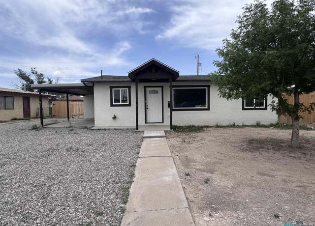 Property at 305 S Evergreen Ave, Roswell, NM 88203, 2 beds, 1 bath