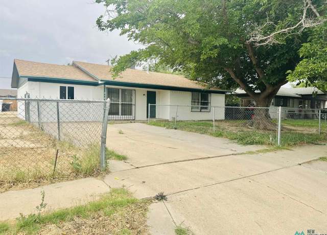 Property at 218 E Hervey St, Roswell, NM 88203, 4 beds, 2 baths