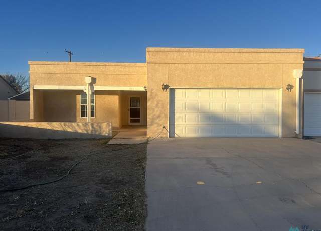 Property at 1912 Jacobs St, Artesia, NM 88210, 2 beds, 1.5 baths
