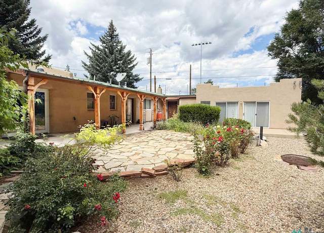 Property at 139 River Rd, Las Vegas, NM 87701, 3 beds, 2.5 baths