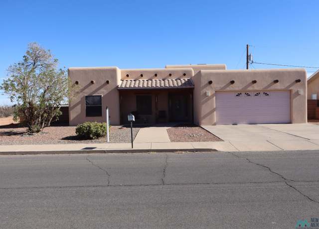 Property at 1903 S Emerson Dr, Deming, NM 88030, 3 beds, 2 baths