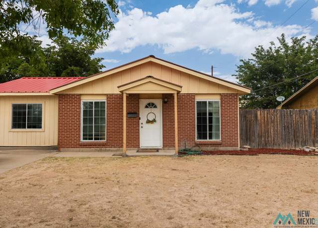 Property at 301 Hermosa Dr, Roswell, NM 88201, 3 beds, 1.5 baths