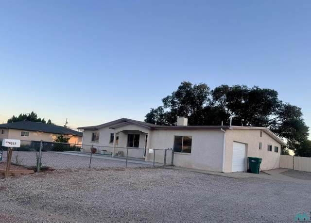 Property at 237 Jefferson Ave, Grants, NM 87020, 3 beds, 2.5 baths