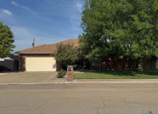 Property at 1404 S 24th St, Artesia, NM 88210, 4 beds, 2.5 baths