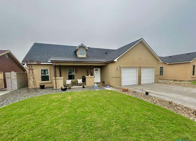 Property at 2123 E Heritage Ln, Hobbs, NM 88240, 4 beds, 2.5 baths