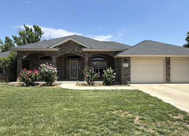 Property at 3924 Springwood Dr, Clovis, NM 88101, 5 beds, 2.5 baths
