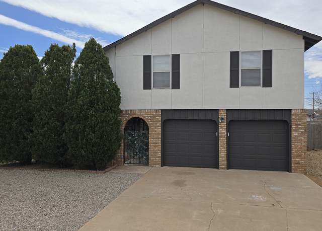 Property at 509 Corrales Rd, Clovis, NM 88101, 3 beds, 2.5 baths