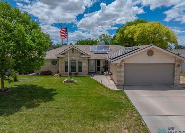 Property at 2104 S Pennsylvania Ave, Roswell, NM 88203, 3 beds, 2 baths