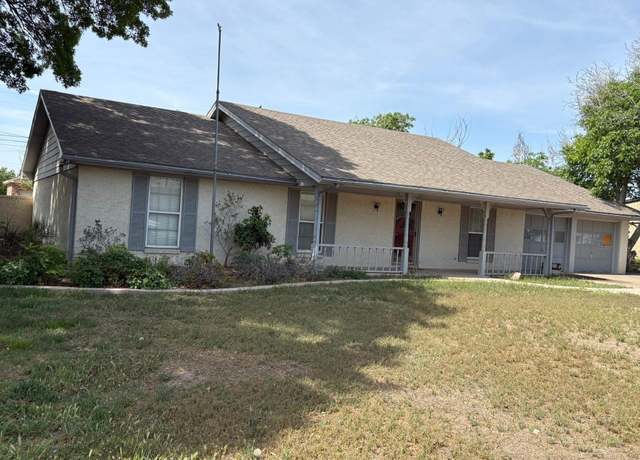 Property at 1303 W Ave I Ave, Lovington, NM 88260, 4 beds, 2 baths