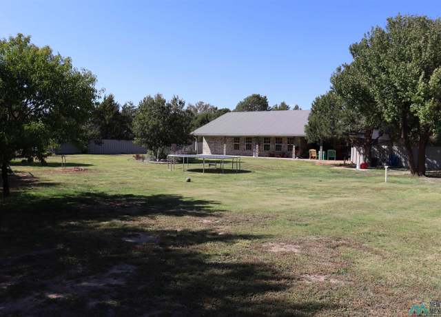 Property at 109 Wb Cox Rd, Portales, NM 88130, 3 beds, 2 baths