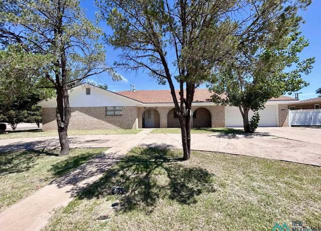 Property at 3203 Highland Rd, Roswell, NM 88201, 3 beds, 2 baths