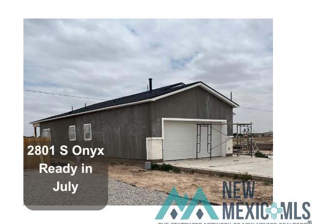 Property at 2801 S Onyx Dr, Roswell, NM 88203, 3 beds, 2 baths