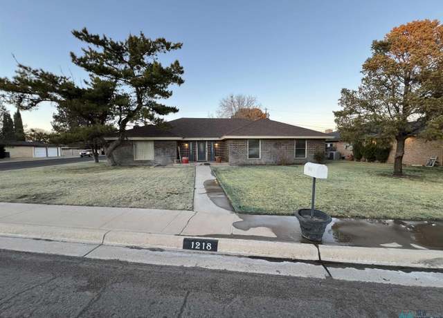 Property at 1218 W Taos St, Hobbs, NM 88240, 4 beds, 2 baths