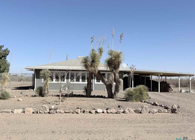 Property at 4565 SE San Mateo Rd, Deming, NM 88030, 2 beds, 1 bath