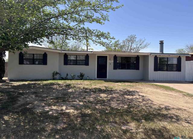 Property at 2912 Emerald Dr, Roswell, NM 88203, 3 beds, 1 bath