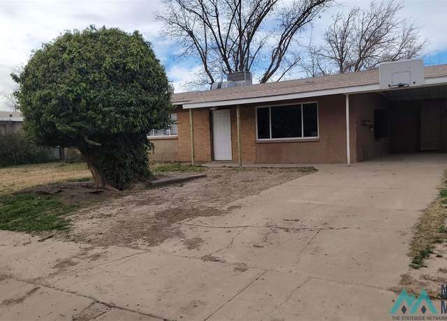 Property at 914 S Davidson Dr, Roswell, NM 88203, 4 beds, 2 baths