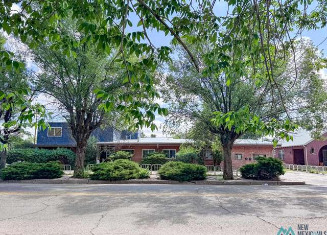 Property at 1050 8th St, Las Vegas, NM 87701, 2 beds, 5 baths