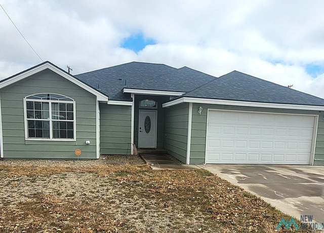 Property at 2621 Wallace St, Clovis, NM 88101, 3 beds, 2 baths