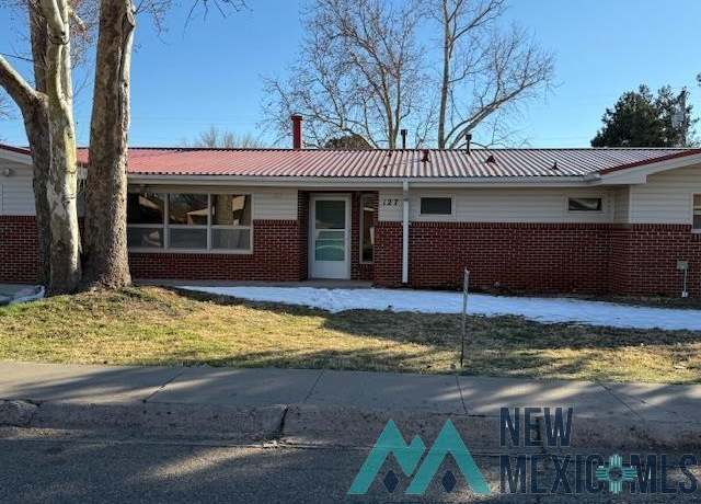 Property at 127 E Yucca Ave, Clovis, NM 88101, 3 beds, 2 baths