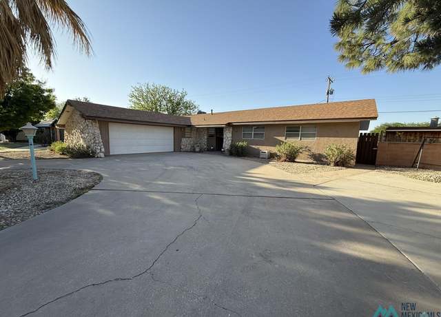 Property at 1901 W Briscoe Ave, Artesia, NM 88210, 4 beds, 3 baths
