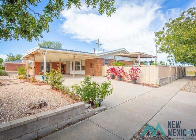 Property at 2701 W 8th St, Roswell, NM 88201, 3 beds, 2 baths