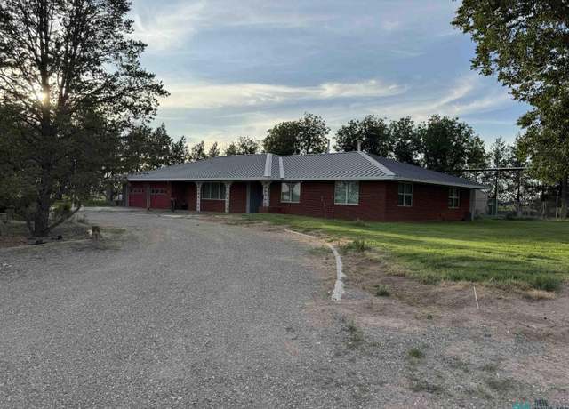 Property at 325 Pueblo Rd, Lake Arthur, NM 88253, 4 beds, 3 baths