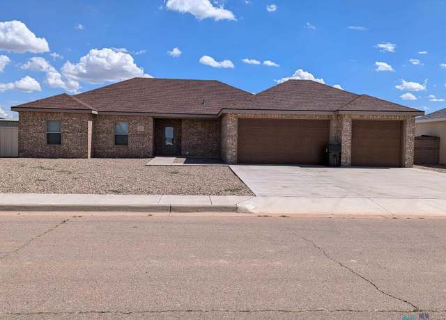 Property at 1113 Broadway Dr, Clovis, NM 88101, 4 beds, 2 baths