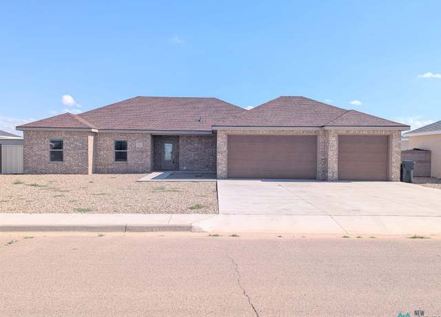 Property at 1113 Broadway Dr, Clovis, NM 88101, 4 beds, 2 baths