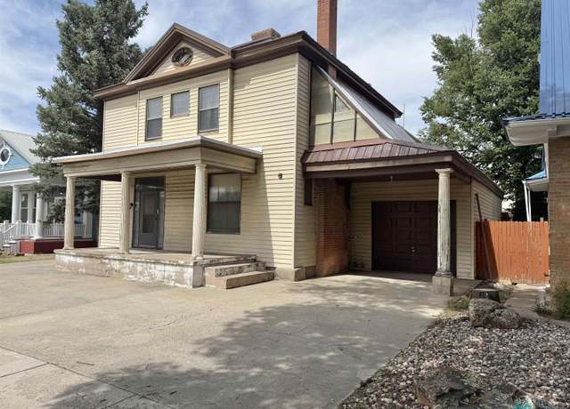Property at 924 Seventh St, Las Vegas, NM 87701, 6 beds, 2.5 baths