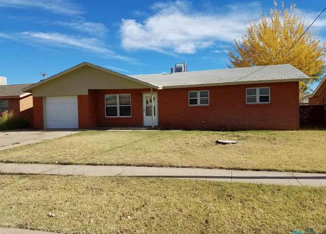 Property at 113 Ruth St, Clovis, NM 88101, 3 beds, 2 baths