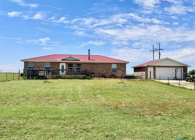 Property at 723A Curry Road L, Clovis, NM 88101, 3 beds, 2 baths
