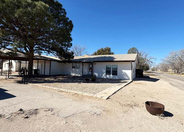 Property at 203 S Green Ave, Tatum, NM 88267, 4 beds, 1.5 baths
