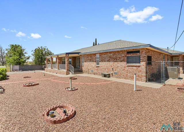 Property at 1009 Poplar St, Truth Or Consequences, NM 87901, 3 beds, 2 baths