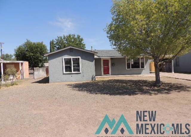 Property at 304 W Mcarthur Ave, Artesia, NM 88210, 4 beds, 2 baths