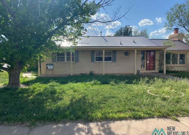 Property at 2900 Gidding St, Clovis, NM 88101, 3 beds, 2 baths