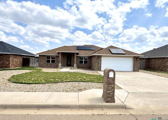 Property at 2409 Cobblestone Cir, Clovis, NM 88101, 3 beds, 2 baths