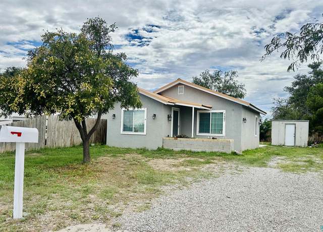 Property at 2402 N Prairie Ave, Roswell, NM 88201, 1 bed, 1 bath